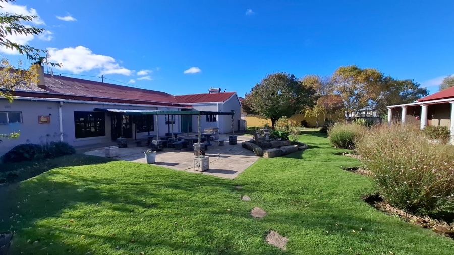 8 Bedroom Property for Sale in Memel Free State